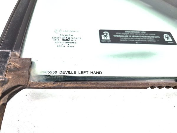 00-05 Deville Dts Driver Left Rear Vent Window Back Door Glass With Frame Oem — photo 12