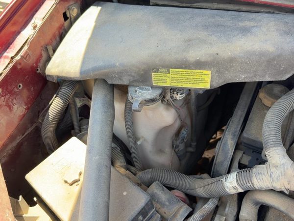 00-05 Chevy Venture Windshield Washer Fluid Reservoir With Pump Oem Wiper Tank — photo 1
