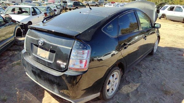 2005 Toyota Prius — vehicle photo 3