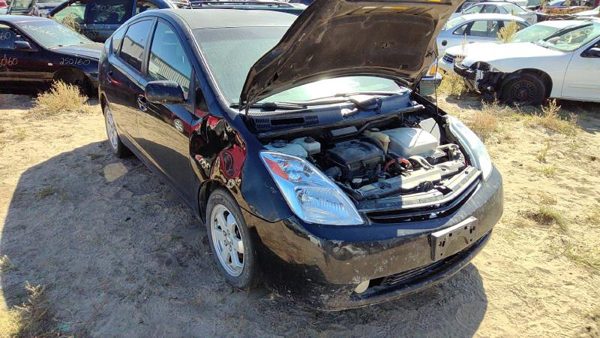 2005 Toyota Prius — vehicle photo 2
