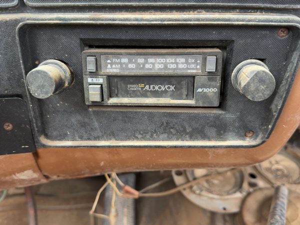 1978-1988 Chevy Silverado C20 Stock Radio Oem Factory Stereo 00995992 — photo 5