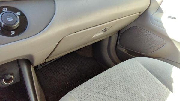 2002-2006 Toyota Camry Glove Box Assembly Complete Door With Latch Oem Taupe 43 — photo 2