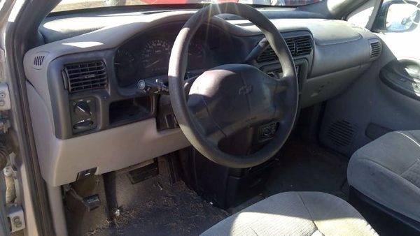 2002 Chevy Venture — vehicle photo 3