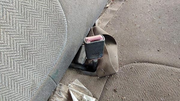 00-01 F250 Super Duty Passenger Right Front Seat Belt Buckle Receiver Oem Gray — photo 1