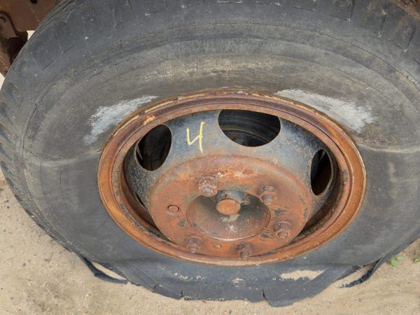 1967-1982 Ford F350 16.5" Front Dually Wheel Oem Factory Rim #4 D0Tz1015B — photo 3