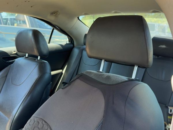 05-09 Pontiac G6 Pair Of Front Headrests Oem Left Right Set Seat Black Ebony 192 — photo 3