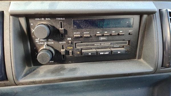 1992-1993 Gmc Safari Stock Radio Oem Factory Stereo 16152163 — photo 1