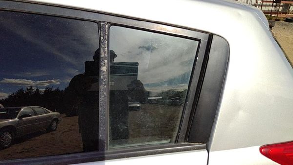 07-11 Nissan Versa Driver Left Rear Vent Window Back Door Glass With Frame Oem — photo 1