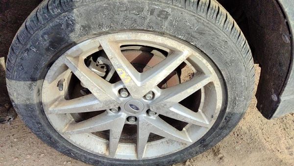 2011 Ford Fusion Wheel — photo 2