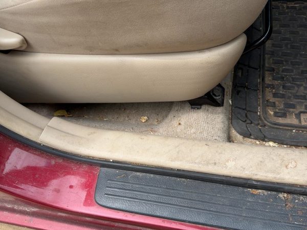 2004-2005 Toyota Prius Passenger Right Side Seat Trim Panel Oem Brown/Ivory Fa08 — photo 2