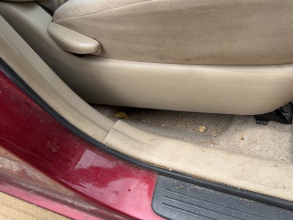 2004-2005 Toyota Prius Passenger Right Side Seat Trim Panel Oem Brown/Ivory Fa08 — photo 4