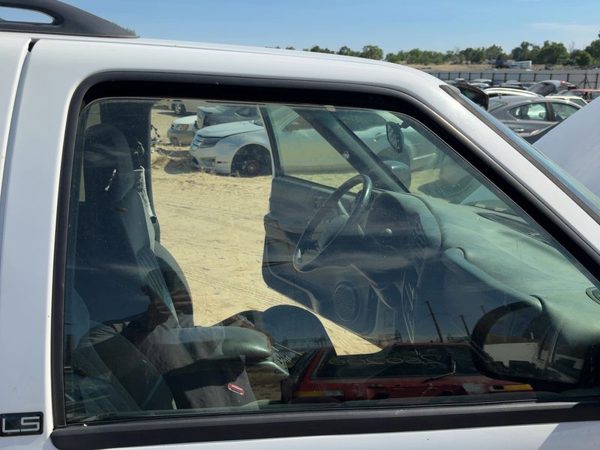 1995-2005 Chevy S10 Blazer Passenger Right Front Side Window Door Glass Oem — photo 3