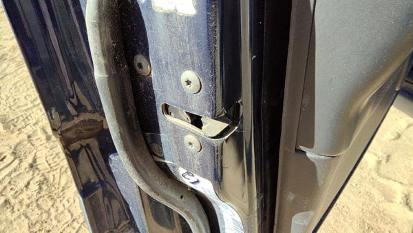 2003-2004 Jeep Grand Cherokee Driver Left Front Door Latch With Rods/Cables Oem — photo 3