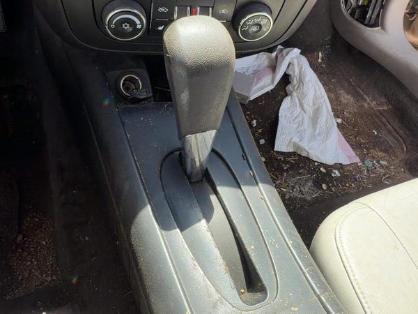 06-07 Monte Carlo Floor Shifter Lever Assembly Shift Unit Automatic Transmission — photo 1