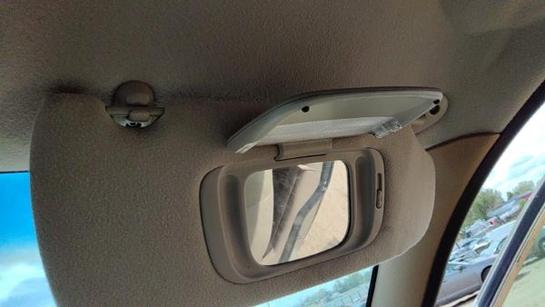 2000 Chrysler Town & Country Passenger Right Sun Visor Oem Tan Rf38Tl2Ab — photo 5