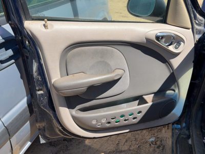 01-02 Pt Cruiser Left Front Door Trim Panel With Master Switch Power Locks Beige