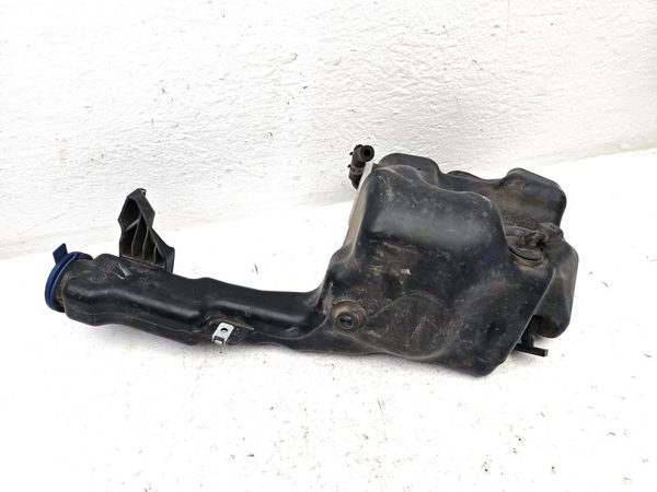 08-15 Mercedes C300 Windshield Washer Fluid Reservoir With Pump Oem Wiper Tank — photo 1