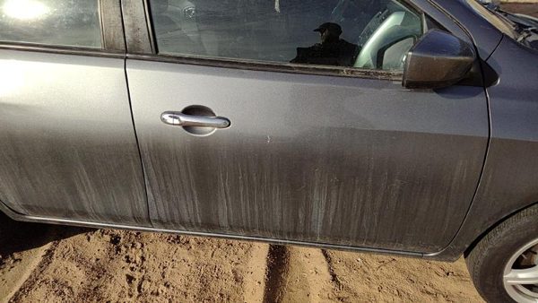 2017 Nissan Versa Front Door RH Gray Kad — photo 2