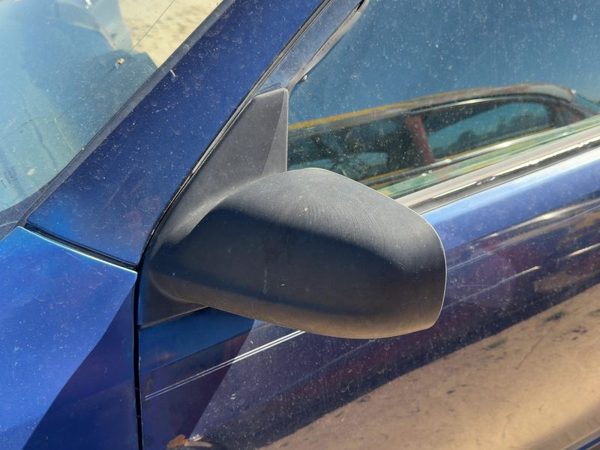 2003-2008 Toyota Matrix Xr Driver Left Power Side Mirror Door Mounted Oem — photo 5