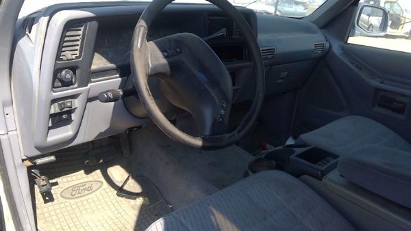 1993 Ford Explorer — vehicle photo 3