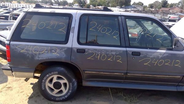 1993 Ford Explorer — vehicle photo 7