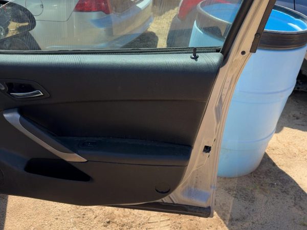05-10 G6 Passenger Right Front Door Trim Panel Switches Black Sedan Ebony 192 — photo 3