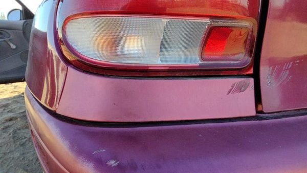 1995-1997 Ford Aspire Driver Left Rear Moulding On Quarter Panel Oem E5 Red — photo 4