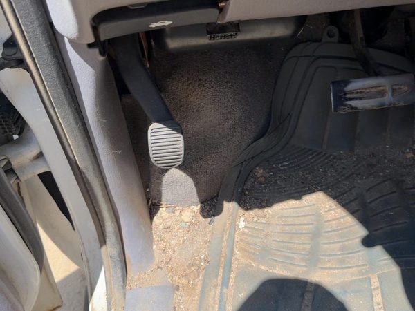 99 Town & Country Parking Brake Pedal Assembly Oem Complete Emergency Unit — photo 2