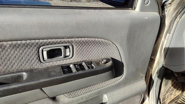 02-04 Nissan Xterra Driver Left Front Door Trim Panel With Master Switch Gray K — photo 4