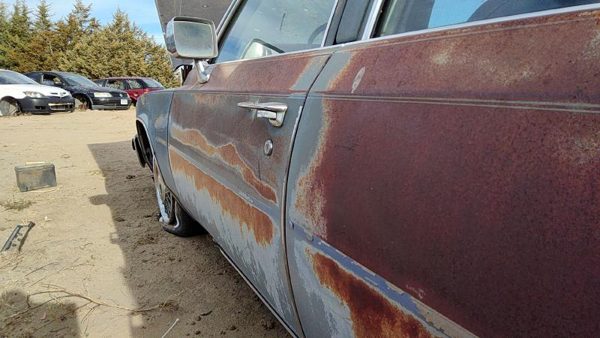 1984 Cadillac Deville Front Door LH 4DR Blue — photo 4