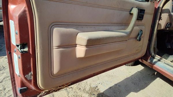 1985 Pontiac Sunbird Driver Left Door Trim Panel Manual Windows Oem Tan — photo 4