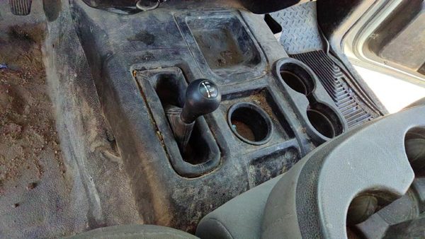 16 Dodge Ram 4500 Center Floor Console Oem 4X4 Shifter Tray Cup Holders Repaired — photo 3