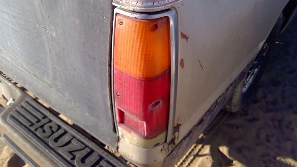 1981-1987 Isuzu Pup Pickup Passenger Right Tail Light Brake Lamp Oem Rear — photo 5