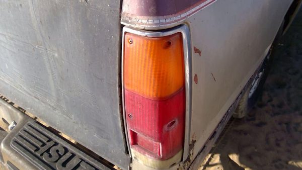 1981-1987 Isuzu Pup Pickup Passenger Right Tail Light Brake Lamp Oem Rear — photo 13