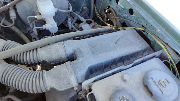 87-93 F150 Complete Air Intake Cleaner Filter Box Housing With Tube Oem 4.9L — photo 5