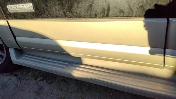 2007-2017 Ford Expedition Driver Left Front Moulding From Door Oem Trim Strip — photo 1