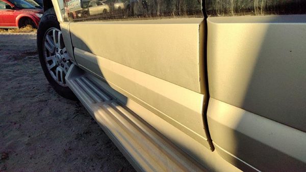 2007-2017 Ford Expedition Driver Left Front Moulding From Door Oem Trim Strip — photo 3