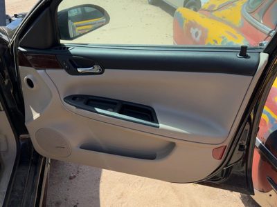 09-11 Impala Passenger Right Front Door Trim Panel With Switches Neutral 522
