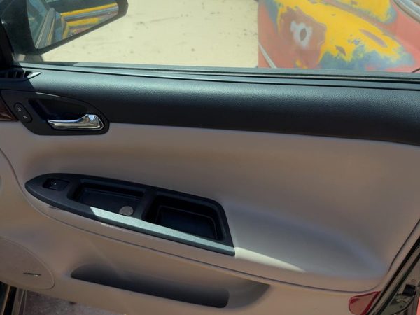 09-11 Impala Passenger Right Front Door Trim Panel With Switches Neutral 522 — photo 5