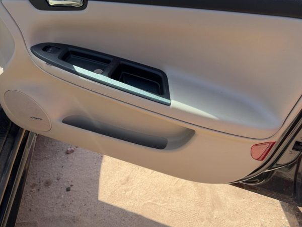 09-11 Impala Passenger Right Front Door Trim Panel With Switches Neutral 522 — photo 7