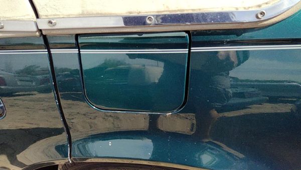 1998-2004 Cadillac Seville Fuel Tank Door With Hinge Gas Lid Oem Filler Green — photo 1