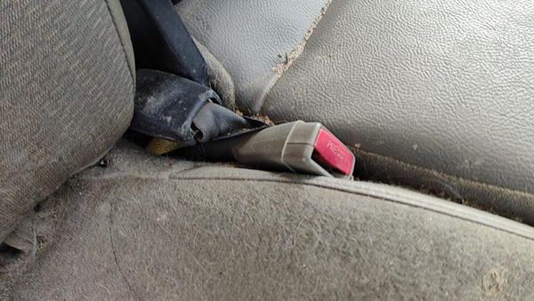 03-05 Ram 2500 Passenger Front Seat Belt Buckle Receiver Regular Cab Taupe L5 — photo 1