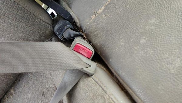 03-05 Ram 2500 Passenger Front Seat Belt Buckle Receiver Regular Cab Taupe L5 — photo 4