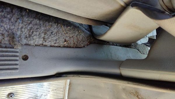 83-87 Mercury Grand Marquis Driver Left Front Lower Sill Step Kick Trim Gray Oem — photo 4