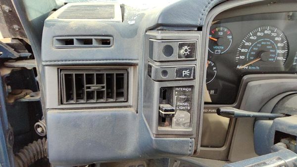 88-91 Olds Cutlass Calais Headlight Switch Control Knob Buttons Dash Oem — photo 1