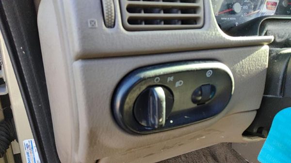 2002-2005 Ford Explorer Headlight Switch Control Knob Buttons Dash Oem — photo 1