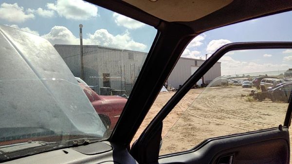 97 Suzuki Sidekick Passenger Right A Pillar Trim Windshield Post Panel Gray Gri — photo 3