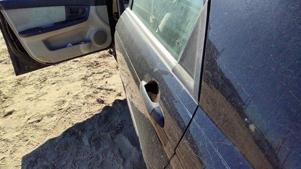 2005 Kia Spectra Rear Door LH Eb Black — photo 2
