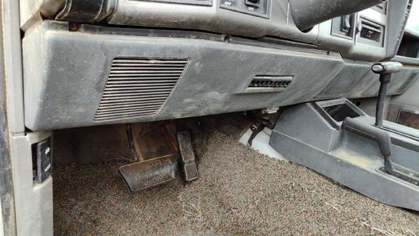 1992 Jeep Cherokee Dash Panel Lower Under Column Knee Bolster Trim OEM Gray — photo 2