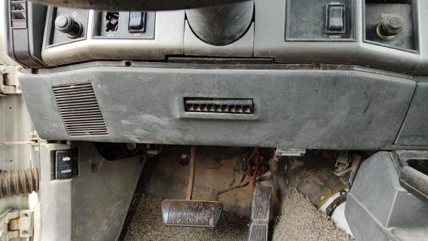 1992 Jeep Cherokee Dash Panel Lower Under Column Knee Bolster Trim OEM Gray — photo 3